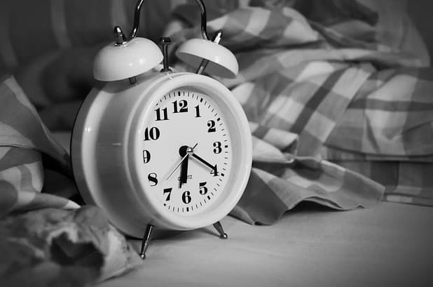 Stop Hitting The Snooze Button: 12 Things You Need To Stop Doing In The Morning